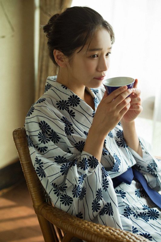 Erika Denya 傳谷英里香「美の誕生。」