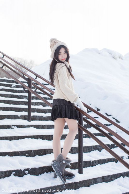 女神@许诺Sabrina - 北海道旅拍第五套写真