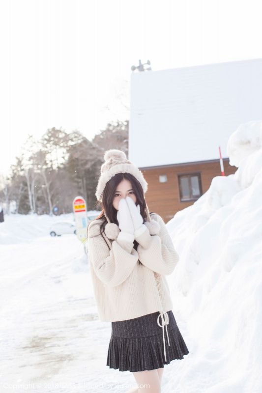 女神@许诺Sabrina - 北海道旅拍第五套写真