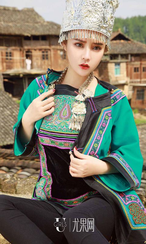 爱丽莎 - 老寨新花