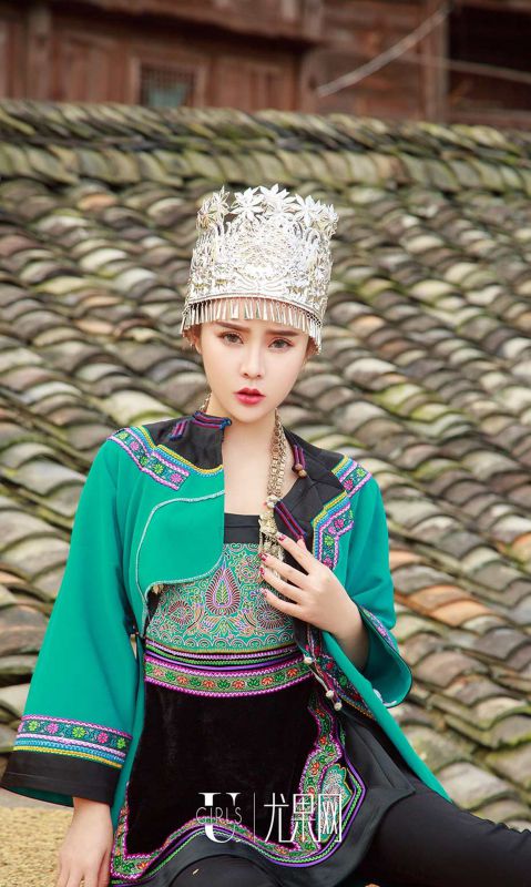 爱丽莎 - 老寨新花