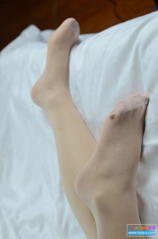肉丝裤袜诱惑 写真套图