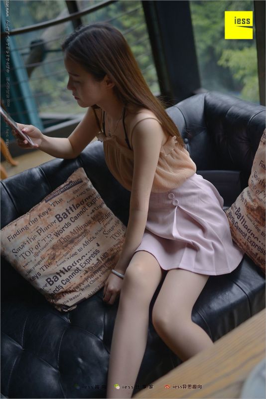 九妹（苗族） 《丝足亲善大使――九妹》写真套图