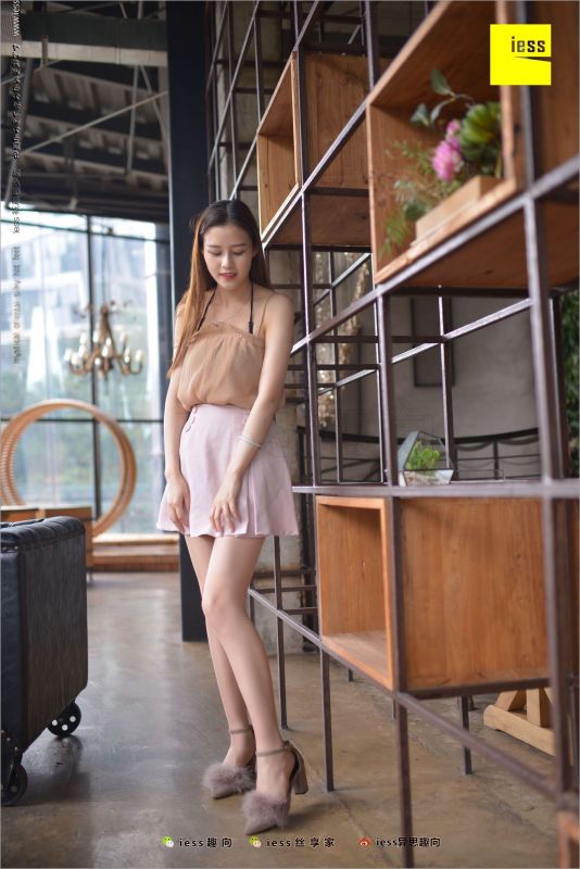 九妹（苗族） 《丝足亲善大使――九妹》写真套图