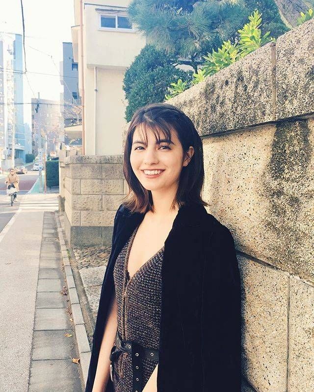 日式温柔+西式性感！香川前女友太惊艳