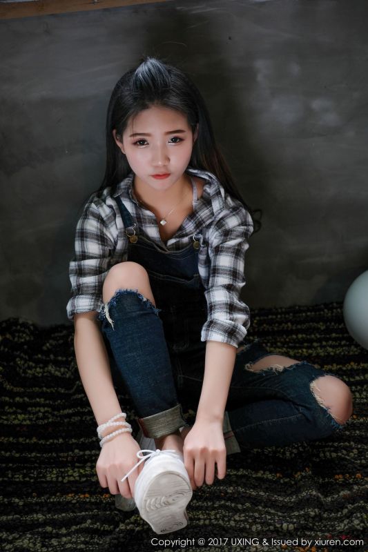 可爱的小叶子 - 童颜巨乳模特写真图片