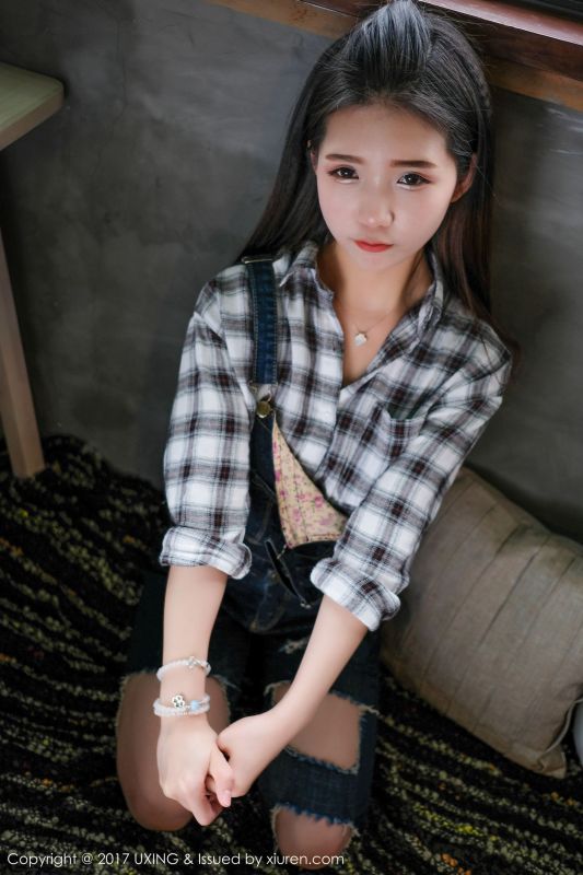 可爱的小叶子 - 童颜巨乳模特写真图片