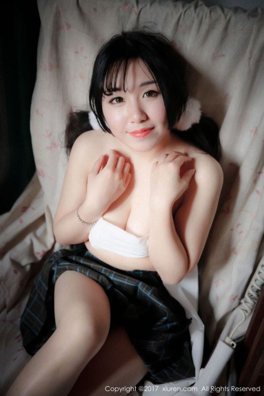v菜 - 青涩私房少女 写真套图