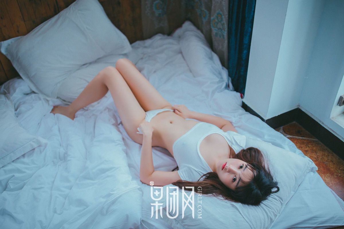身高&颜值&身材，完美邻家小妹！
