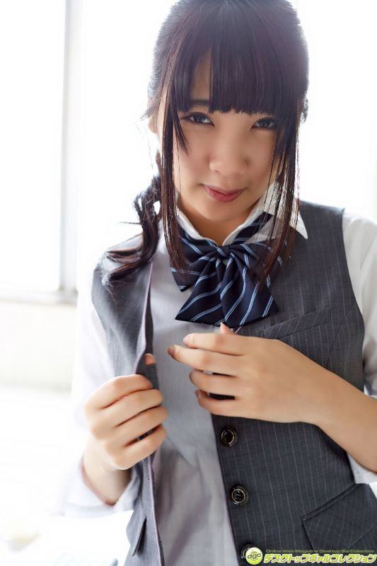 水沢柚乃 - 声優にもチャレンジ！巨乳ゲームアイドル！