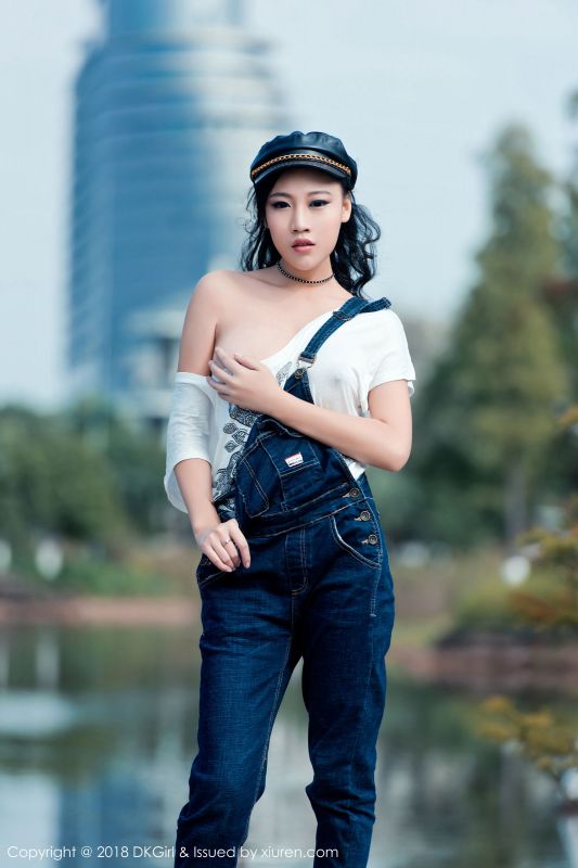 美模@梦倩 - 美腿美乳精彩诱惑