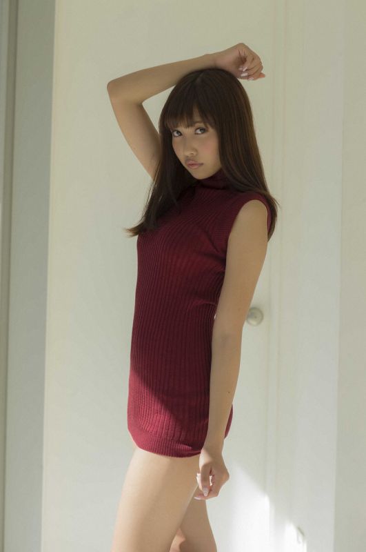Hinako Sano 佐野ひなこ「冬のぬくもり」