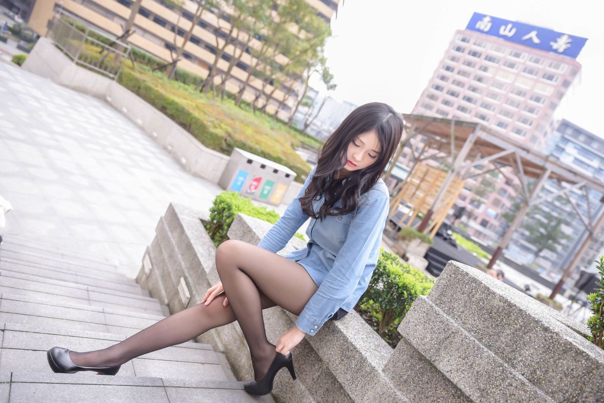 [台湾美女] 嫩模小枫 - 信義區外拍 写真图片
