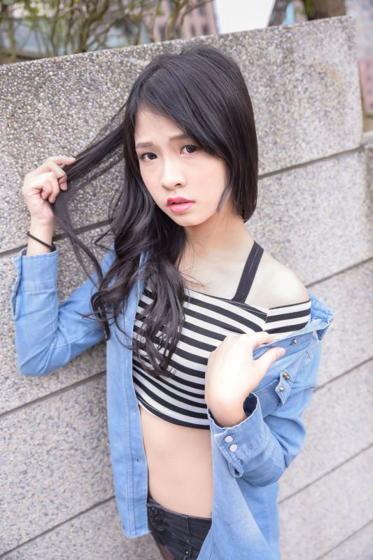 [台湾美女] 嫩模小枫 - 信義區外拍 写真图片