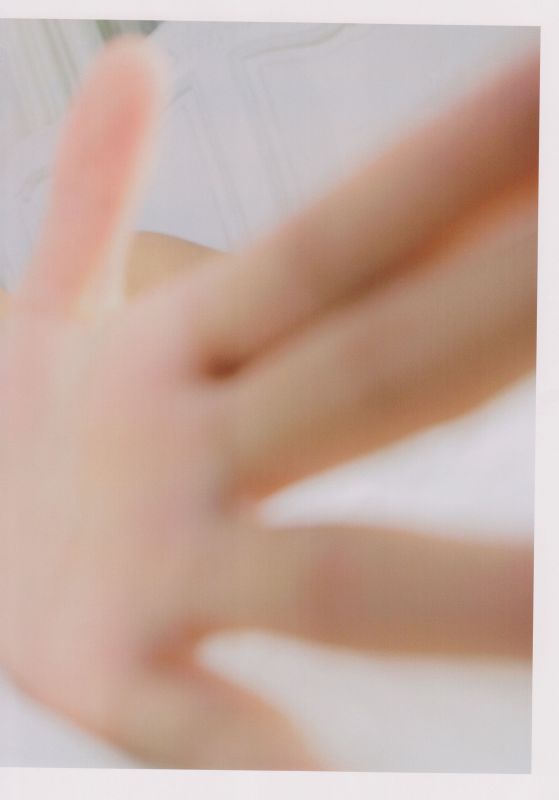沖田彩花 - 十五の夏 ファースト写真集