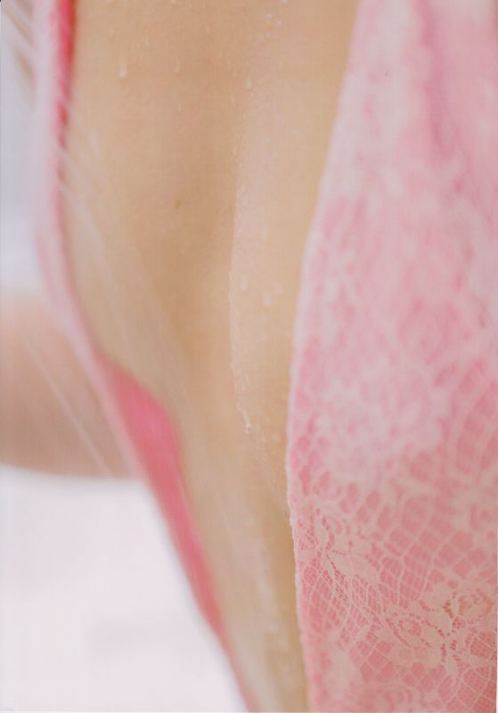 沖田彩花 - 十五の夏 ファースト写真集
