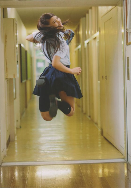 沖田彩花 - 十五の夏 ファースト写真集