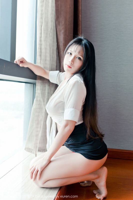 女神@李可可秘书OL写真