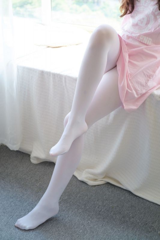 粉红少女白丝美足 萝莉丝足写真套图