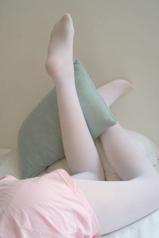 粉红少女白丝美足 萝莉丝足写真套图
