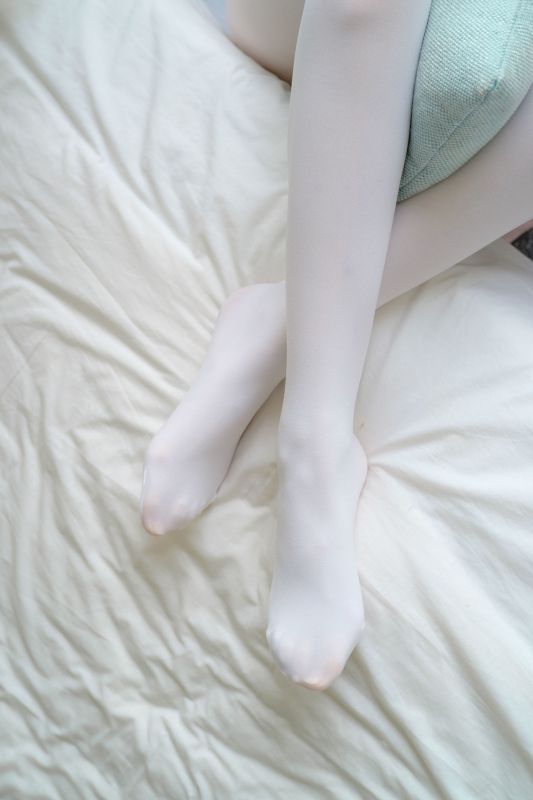 粉红少女白丝美足 萝莉丝足写真套图