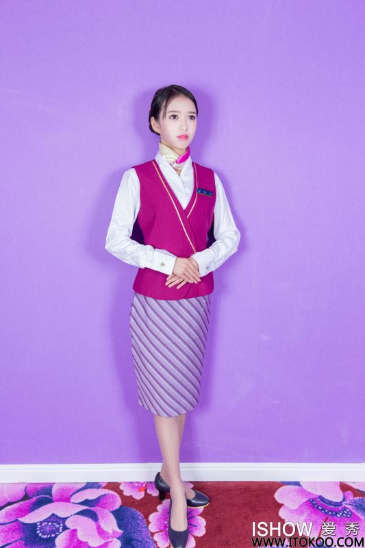 馨雅Adela - 空姐制服丝袜美腿