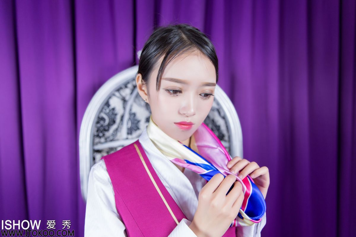 馨雅Adela - 空姐制服丝袜美腿