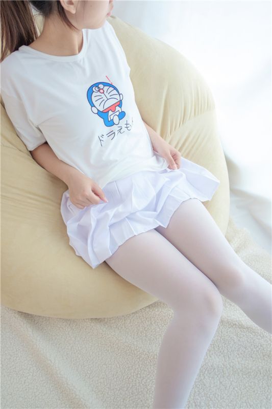 [萝莉控]百褶裙小萝莉的湿足诱惑[69P]