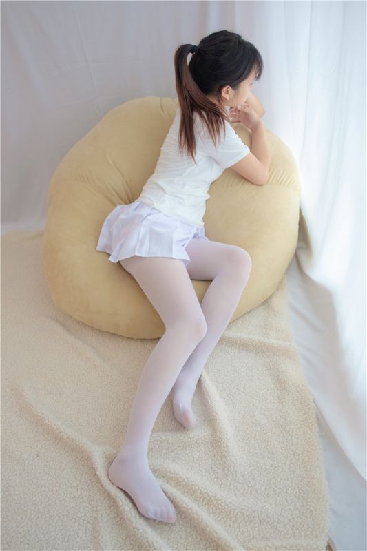 [萝莉控]百褶裙小萝莉的湿足诱惑[69P]