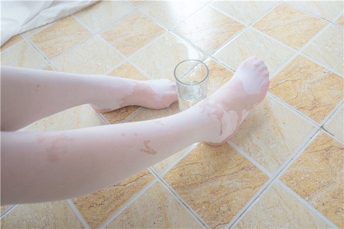[萝莉控]百褶裙小萝莉的湿足诱惑[69P]