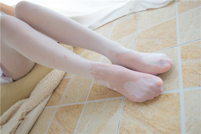 [萝莉控]百褶裙小萝莉的湿足诱惑[69P]