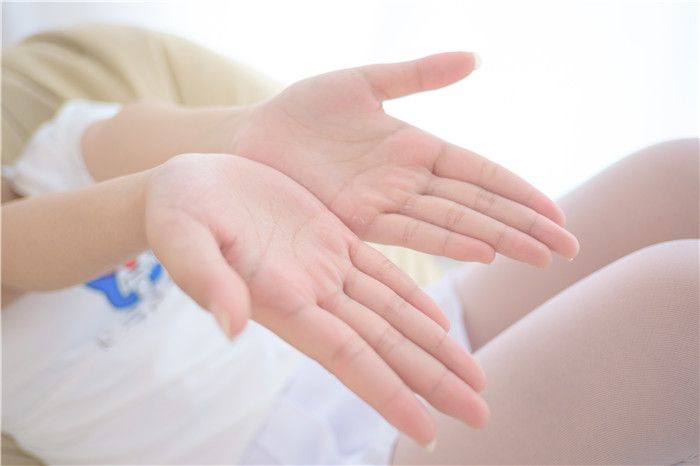 [萝莉控]百褶裙小萝莉的湿足诱惑[69P]