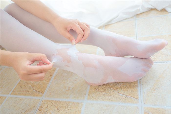 [萝莉控]百褶裙小萝莉的湿足诱惑[69P]