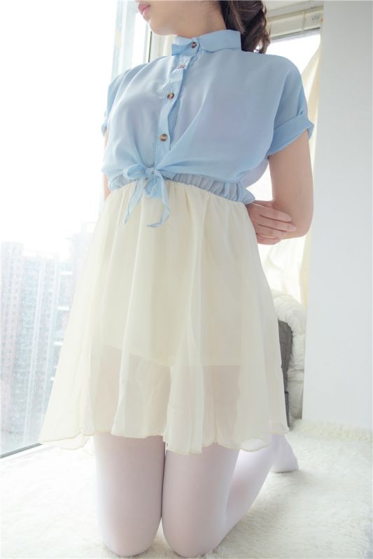 [萝莉控]天台上的蓝色衬衫黄短裙[83P]