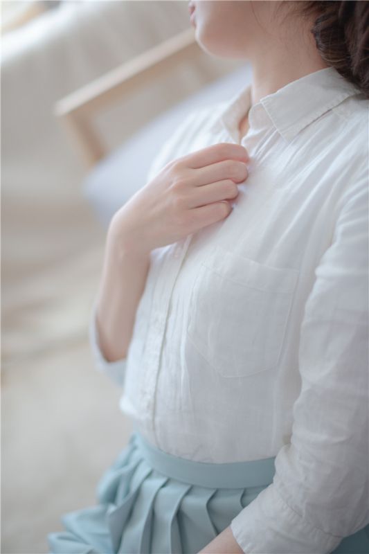 [萝莉控]绿豆灰白丝萝莉腿[94P]
