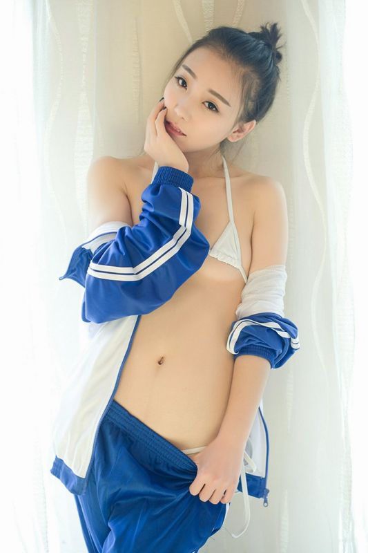 穿上校服好清纯[50P]