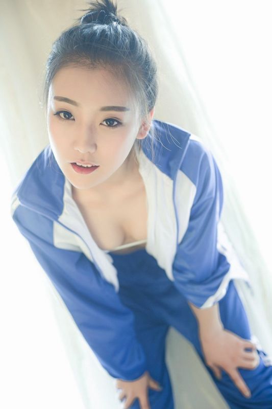 穿上校服好清纯[50P]