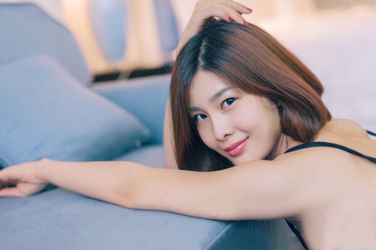 性感美女主播闫盼盼 - 夜玫瑰 写真套图