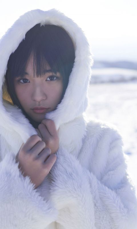 浅川梨奈「忘れられない冬に」