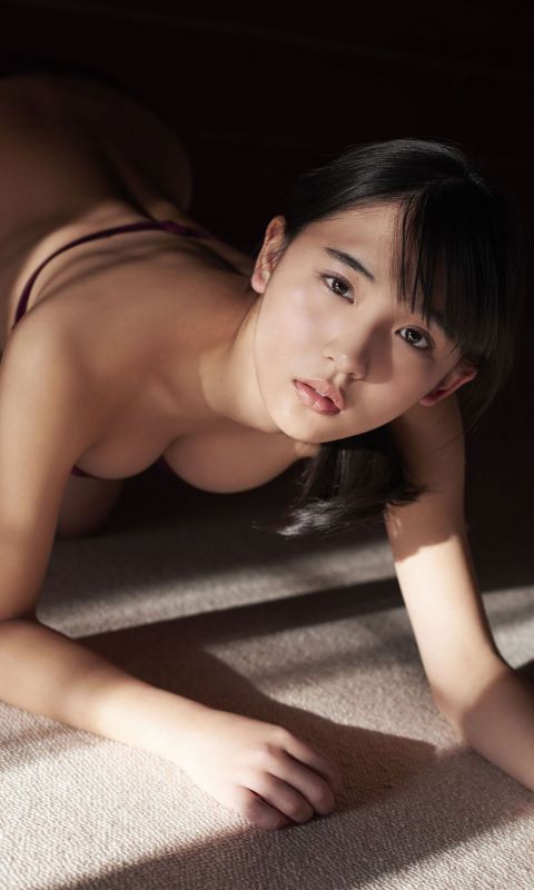 浅川梨奈「忘れられない冬に」