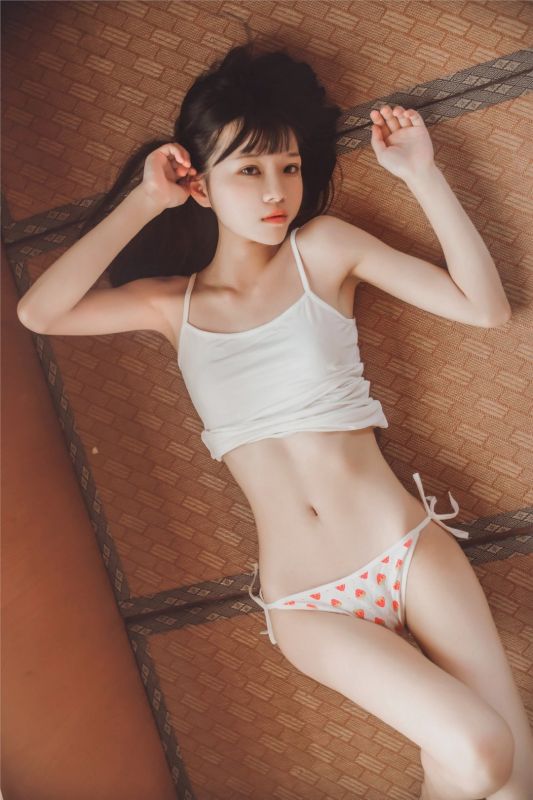 纯甄 桜桃喵[28P]