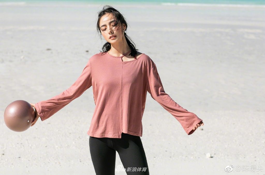 跟小姐姐一起练起来！[32P]