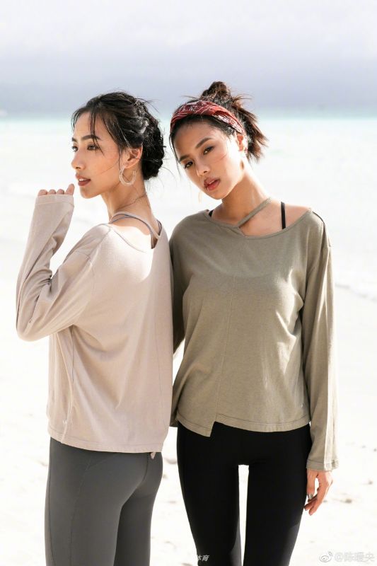 跟小姐姐一起练起来！[32P]