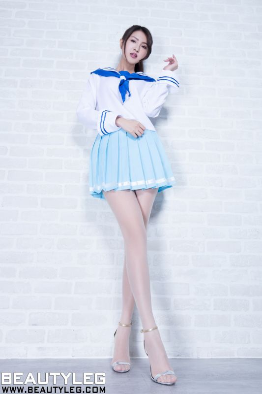 Vicni简晓育 制服丝袜美腿图片