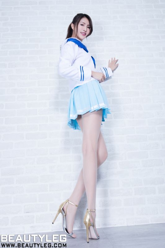 Vicni简晓育 制服丝袜美腿图片