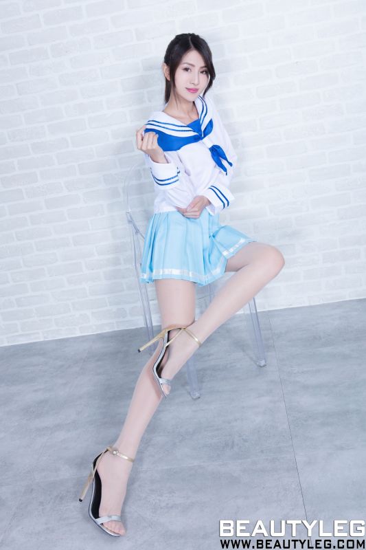 Vicni简晓育 制服丝袜美腿图片