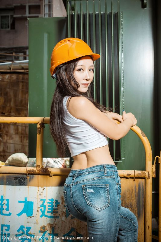 高颜值健身美人@媛美人首套写真