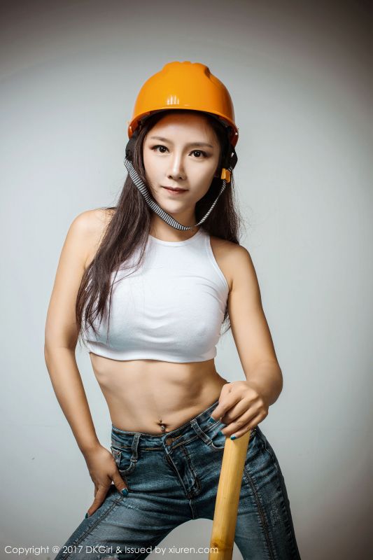 高颜值健身美人@媛美人首套写真