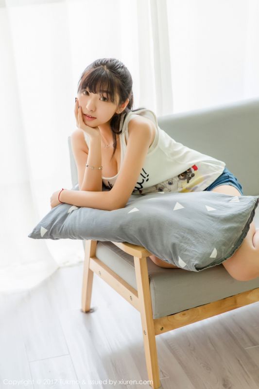 球球 - 童颜巨乳萝莉 写真套图
