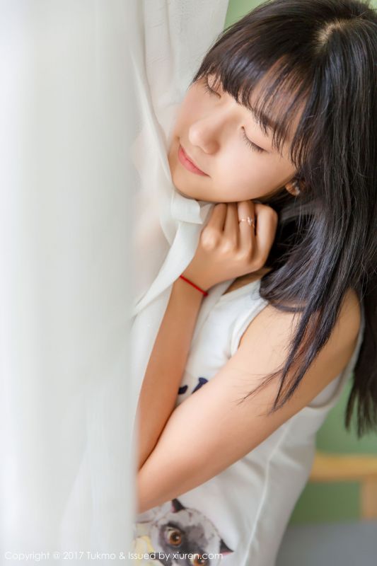 球球 - 童颜巨乳萝莉 写真套图